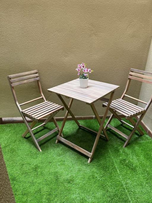 Piso Centrico Y Acogedor Apartment ฟิกวยเรส ภายนอก รูปภาพ