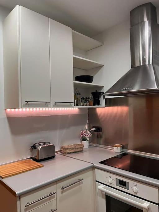 Piso Centrico Y Acogedor Apartment ฟิกวยเรส ภายนอก รูปภาพ