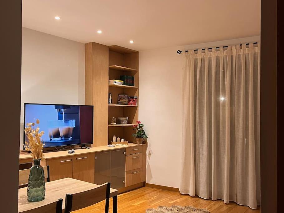 Piso Centrico Y Acogedor Apartment ฟิกวยเรส ภายนอก รูปภาพ